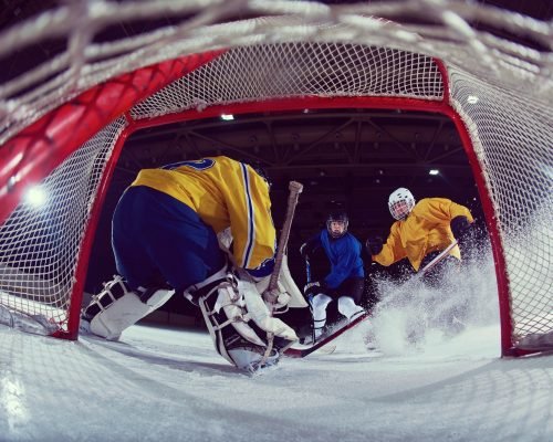 ice hockey goalkeeper